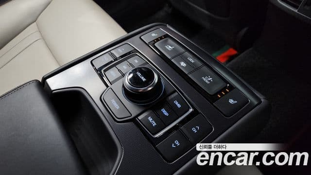 Genesis G80 Sport, 2017 19