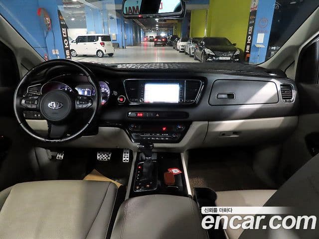 Kia All New Carnival Prestige, 2015 7
