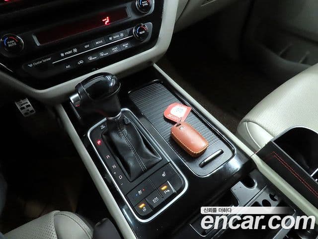 Kia All New Carnival Prestige, 2015 9