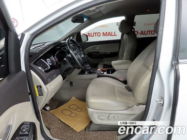 Kia All New Carnival Prestige, 2015 10
