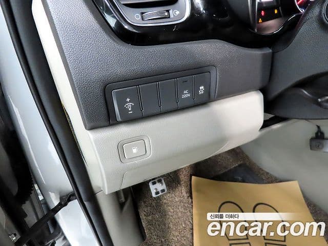 Kia All New Carnival Prestige, 2015 13