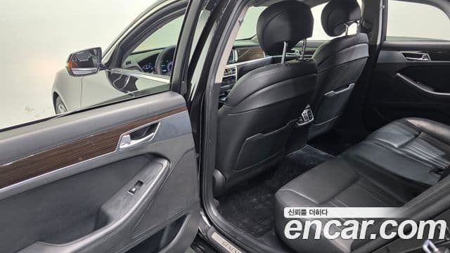 Genesis G80 Luxury, 2018 18