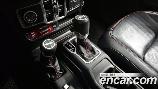 Jeep Wrangler (JL) 2.0 Rubicon high 4도어, 2018 9