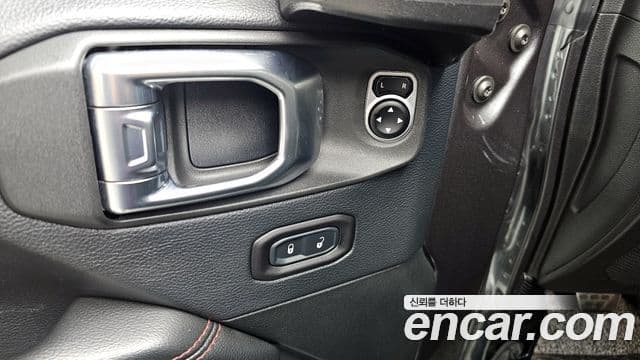 Jeep Wrangler (JL) 2.0 Rubicon high 4도어, 2018 18