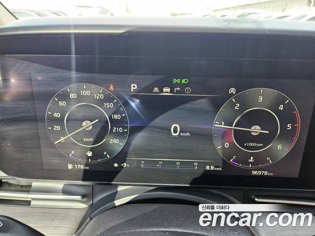 Kia Carnival 4세대 Signature, 2021 10