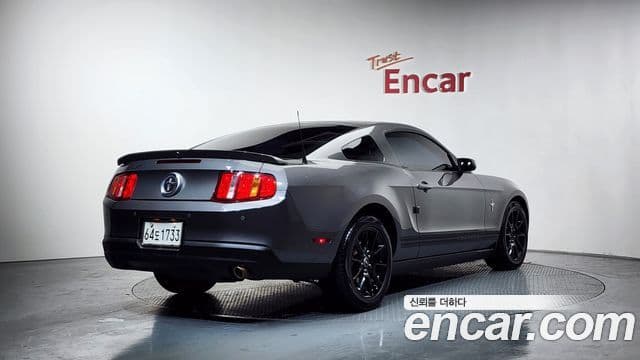 Ford Mustang купе, 2010 2