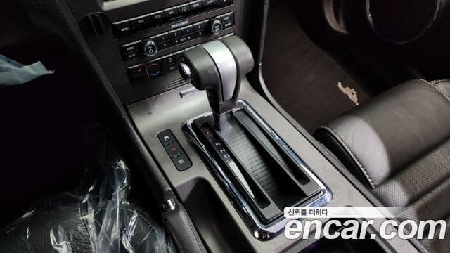 Ford Mustang купе, 2010 9