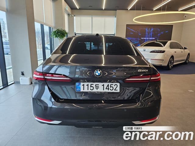 BMW 5시리즈 (G60), 2025 3