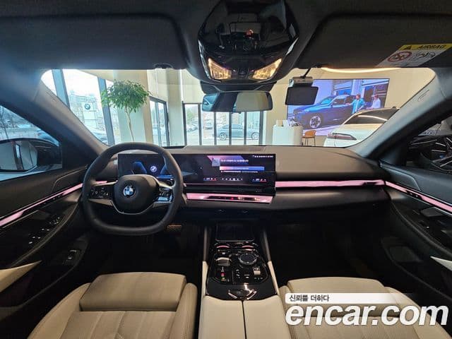 BMW 5시리즈 (G60), 2025 6