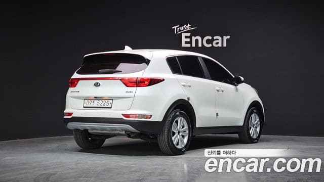 Kia Sportage 4세대 дизель 2.0 4WD Trendy, 2018 2