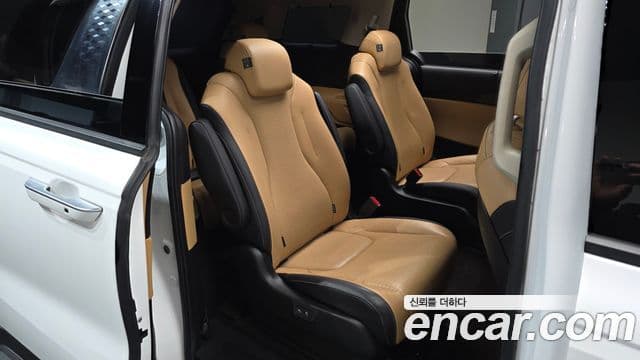 Kia Carnival 4세대 Signature, 2021 11