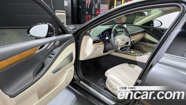Genesis G80 (RG3) бензин 3.5 турбо AWD, 2023 10
