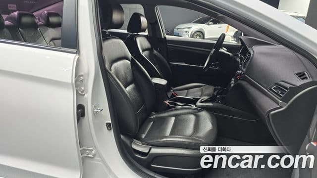 Hyundai The / новый New Avante AD Style, 2019 10