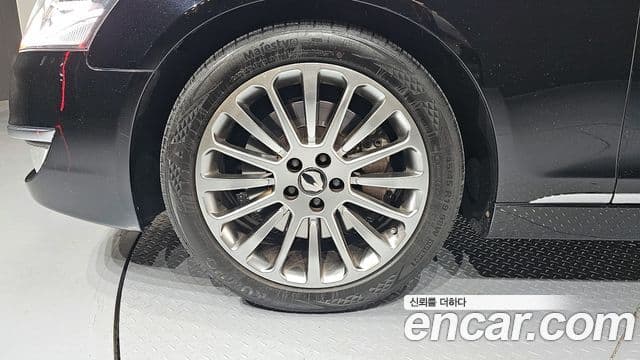 KG모빌리티(SsangYong) 뉴체어맨 W Luxury, 2015 все фото