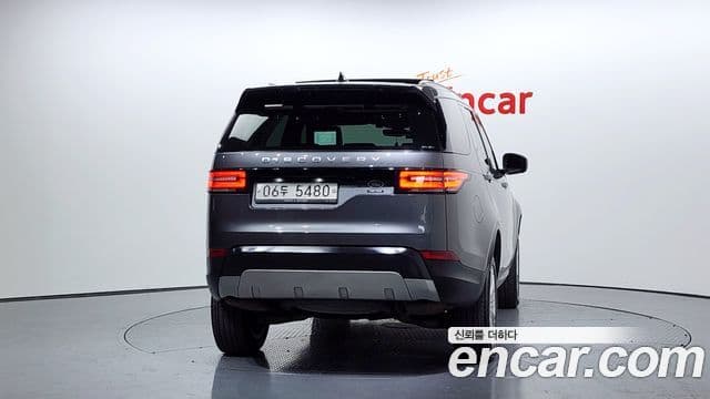 Land Rover Discovery 5 Luxury, 2019 4