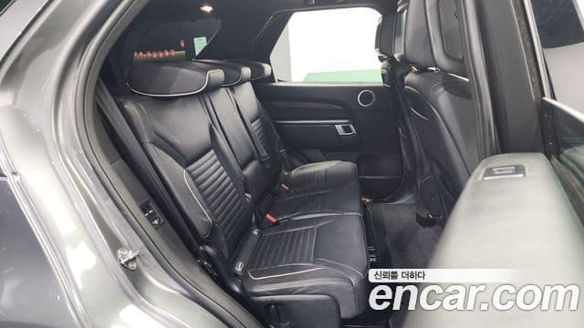 Land Rover Discovery 5 Luxury, 2019 12