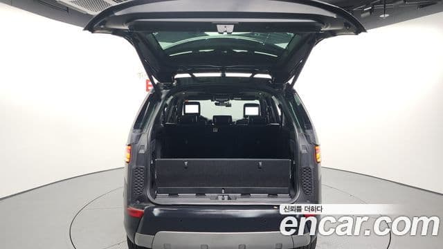 Land Rover Discovery 5 Luxury, 2019 20
