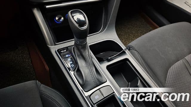 Hyundai LF Sonata Style, 2015 9