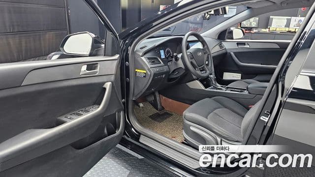 Hyundai LF Sonata Style, 2015 11