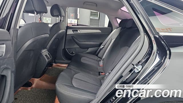 Hyundai LF Sonata Style, 2015 13