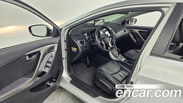 Hyundai Avante MD M16 GDI Smart, 2014 11