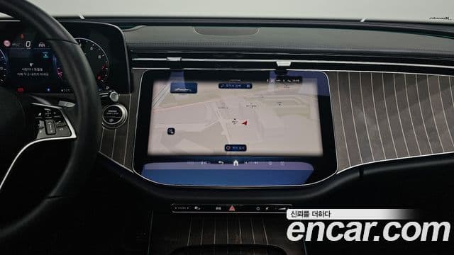 Mercedes-Benz E-класс W214 Exclusive, 2025 14