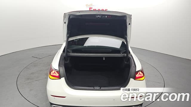 Mercedes-Benz E-класс W214 Exclusive, 2025 20