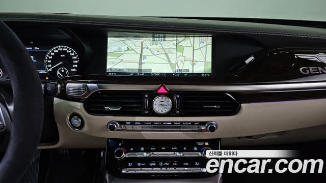 Genesis EQ900 Prestige, 2018 14