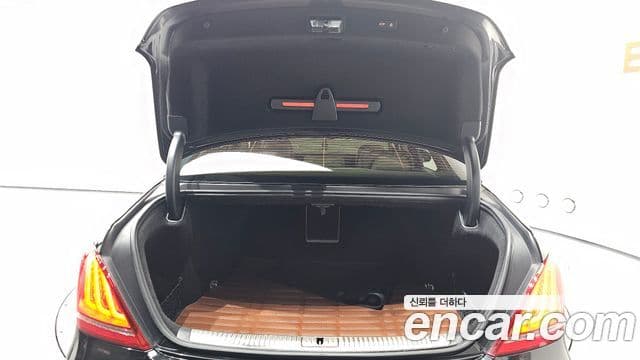 Genesis EQ900 Prestige, 2018 20