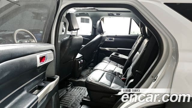 Ford Explorer 6세대 2.3 Limited 4WD, 2022 11