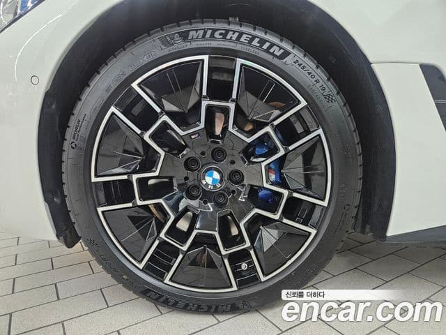 BMW i4 eDrive40 M Sport, 2025 все фото