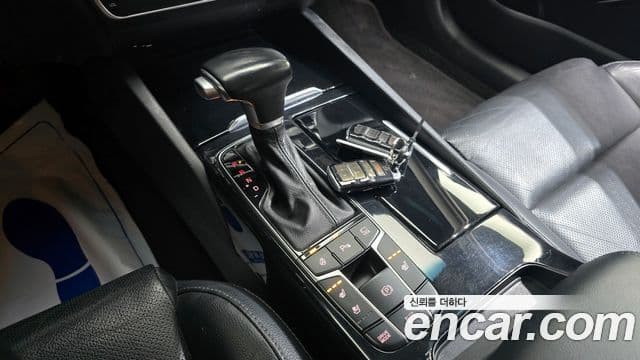 Kia All New K7 3.0 LPI Luxury (арендный автомобиль), 2018 9