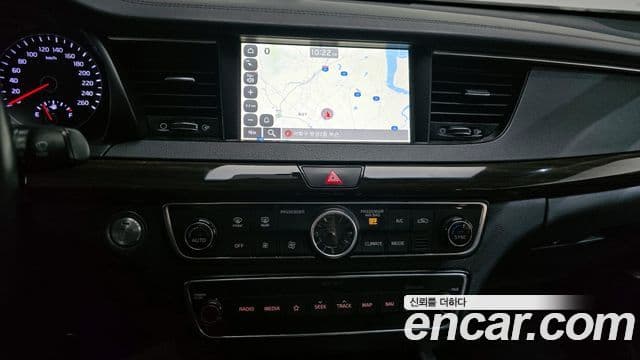 Kia All New K7 3.0 LPI Luxury (арендный автомобиль), 2018 17