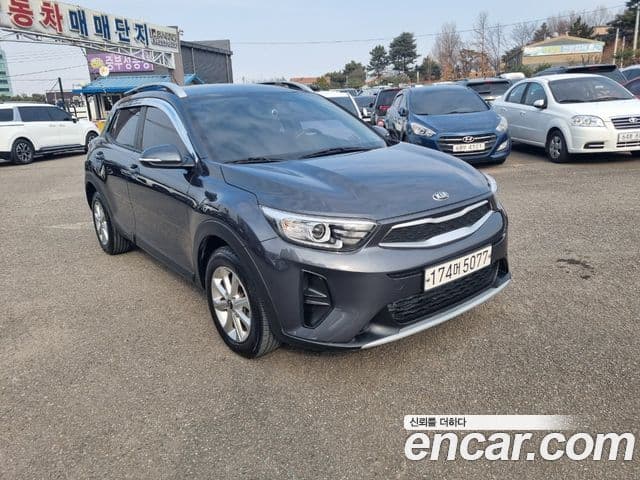 Kia Stonic Deluxe, 2018 3