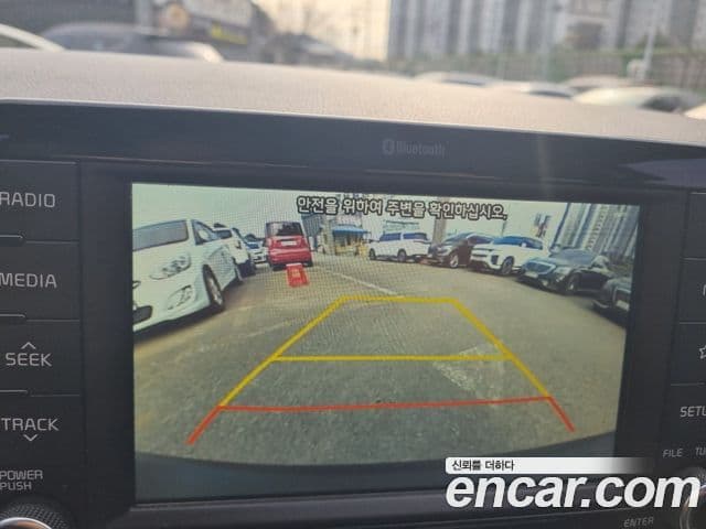 Kia Stonic Deluxe, 2018 16