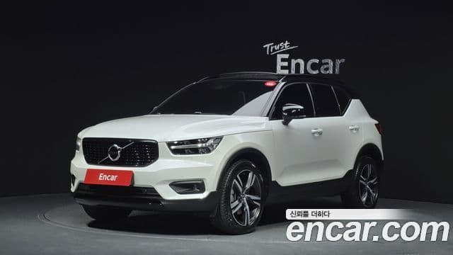 Volvo XC40 B4 R-Design, 2021 1
