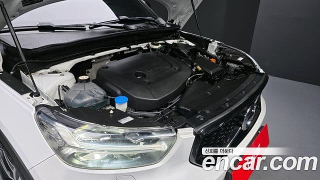 Volvo XC40 B4 R-Design, 2021 6