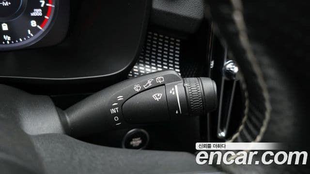 Volvo XC40 B4 R-Design, 2021 17