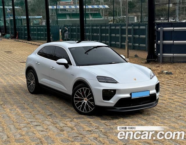 Porsche Macan EV 4S, 2025 2