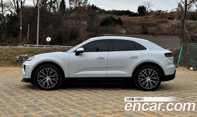 Porsche Macan EV 4S, 2025 все фото