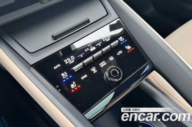 Porsche Macan EV 4S, 2025 17