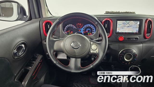 Nissan 큐브 Z12, 2011 13