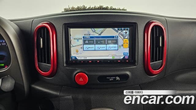 Nissan 큐브 Z12, 2011 14