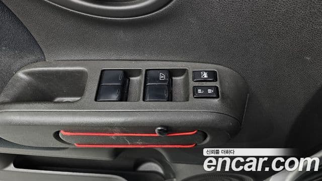 Nissan 큐브 Z12, 2011 17