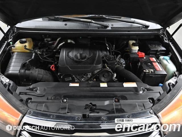 KG모빌리티(SsangYong) Korando 투리스모 4WD Chateau 11인승, 2014 6