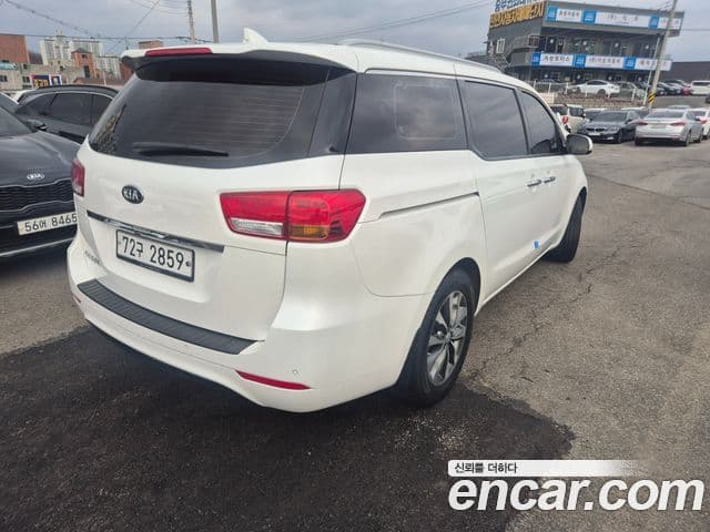 Kia All New Carnival Prestige, 2017 4
