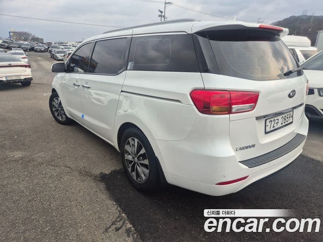 Kia All New Carnival Prestige, 2017 6