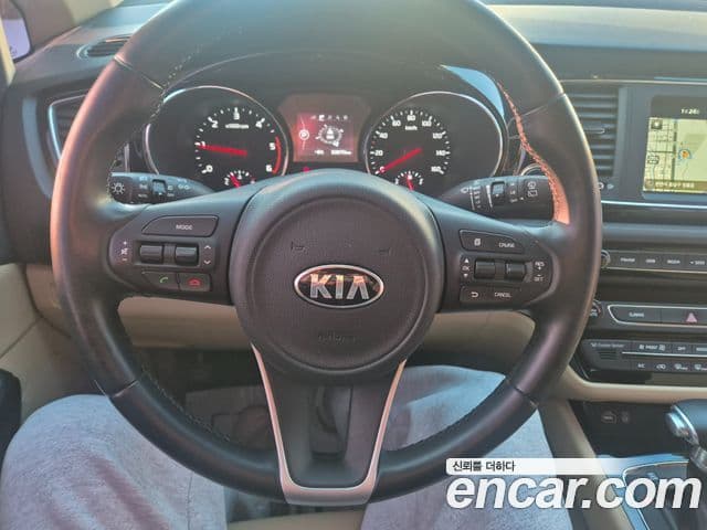 Kia All New Carnival Prestige, 2017 9