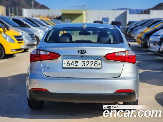 Kia K3 Trendy, 2014 4