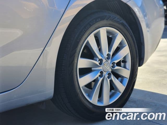 Kia K3 Trendy, 2014 6
